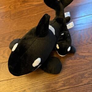 Seaworld Orca & Baby Orca Plus NWOT